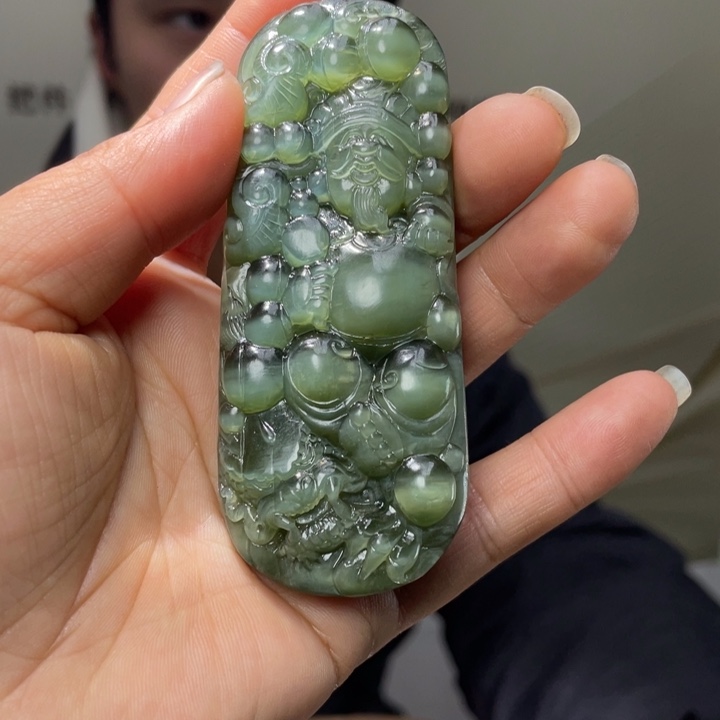 开***哥和田玉未镶嵌把件