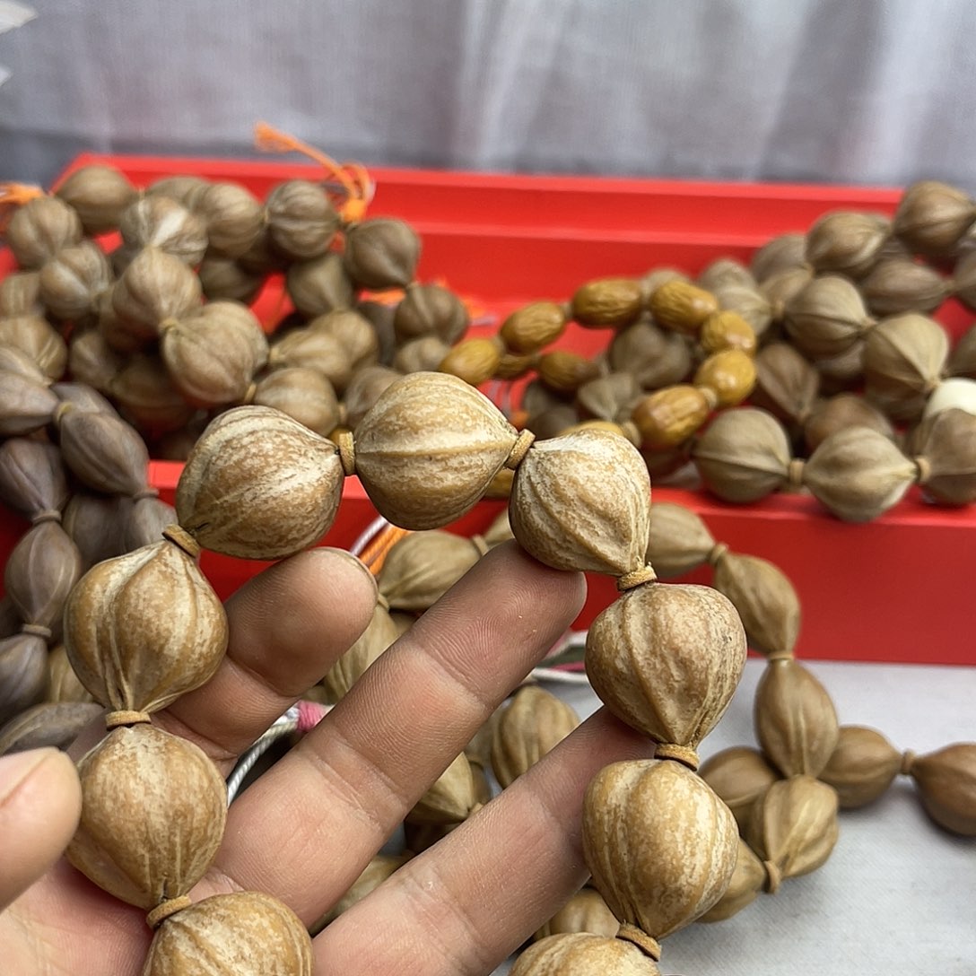 D***5橄榄核手串24矮桩爆肉