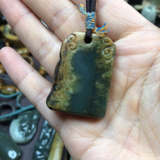 岫岩河磨玉（透闪石质玉）挂件未镶嵌