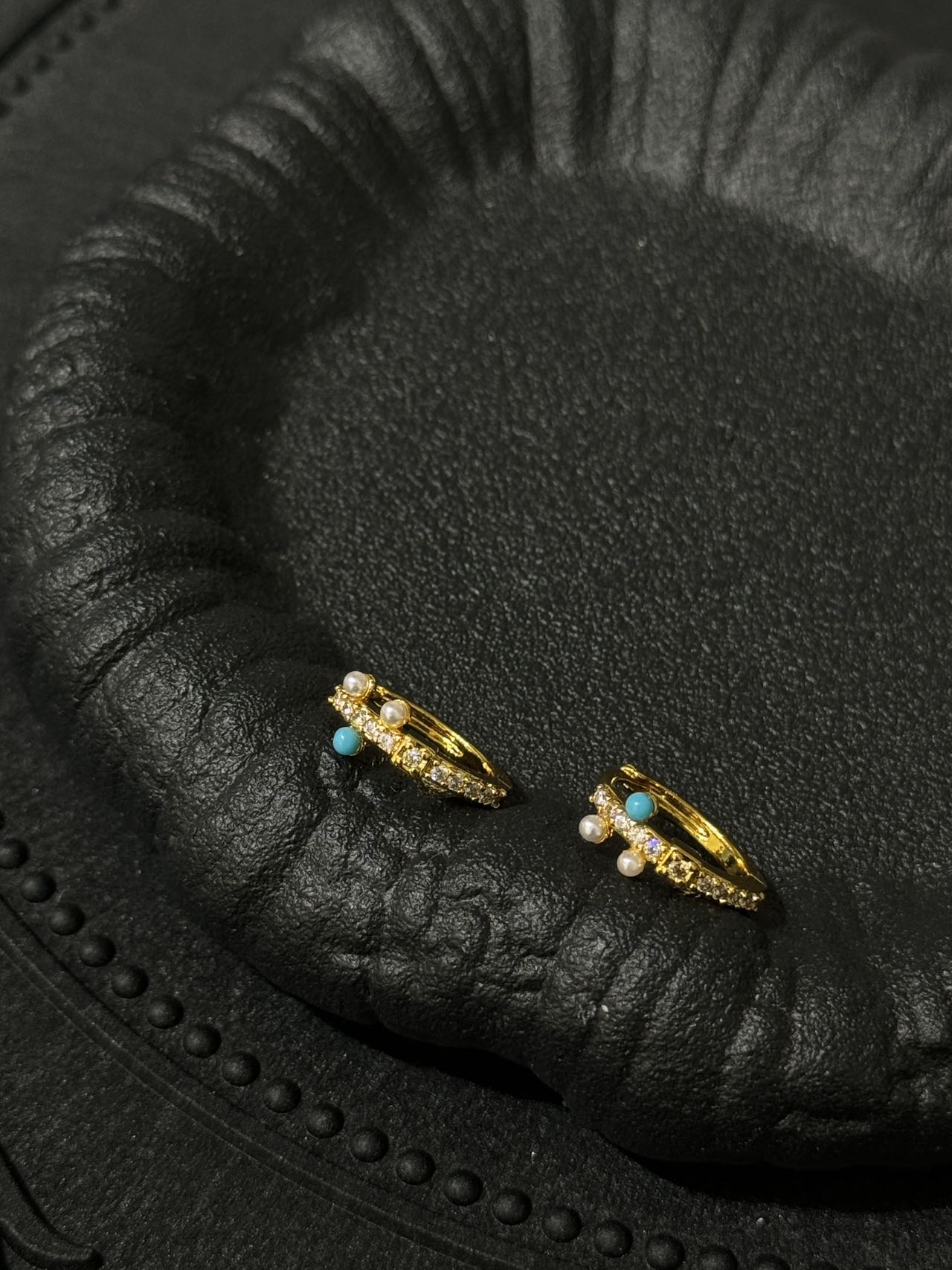 钛钢耳饰 钛钢耳环 LARVINA蓝色百搭耳环