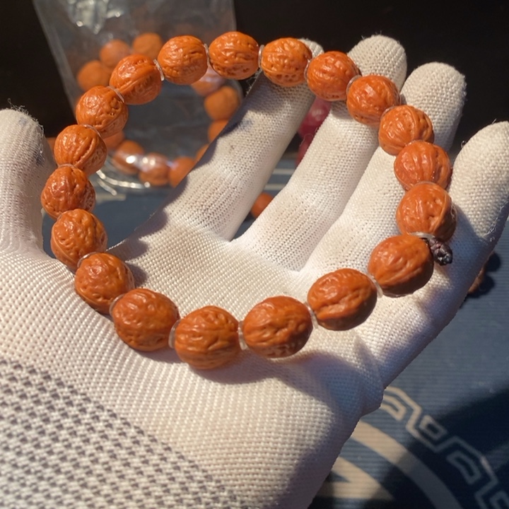 文玩核桃手串……95