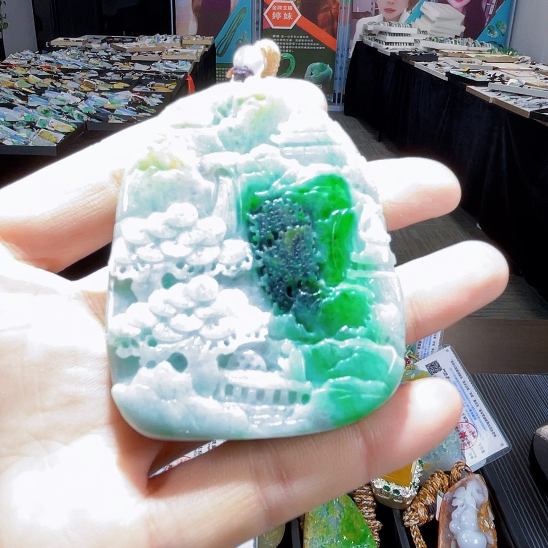 颈饰未镶嵌翡翠一