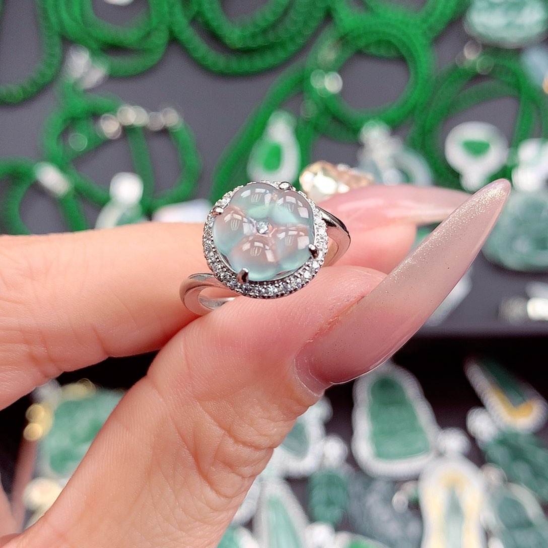 翡翠手链未镶嵌翡翠