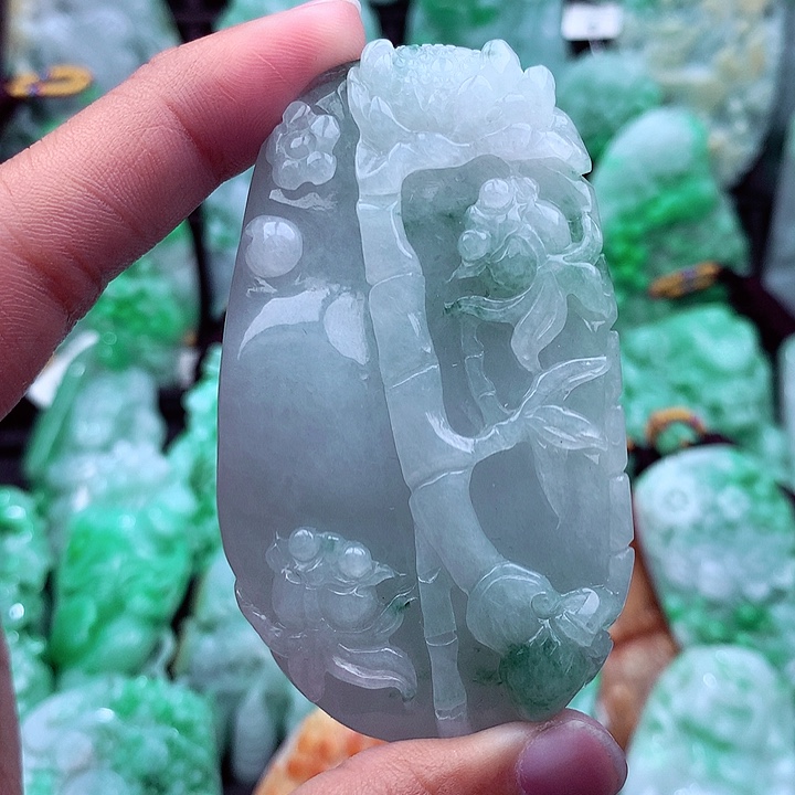 翡翠吊坠(不含链)未镶嵌