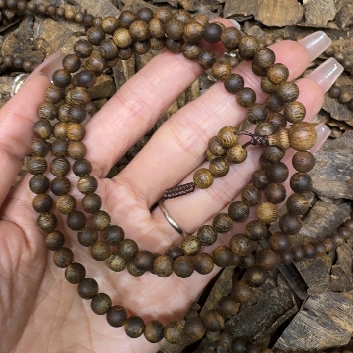 沉香手串张勺子沉浮一条