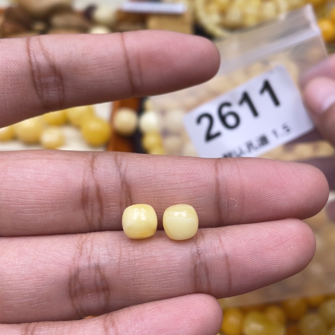 蜜蜡珠宝奇石未镶嵌7.6