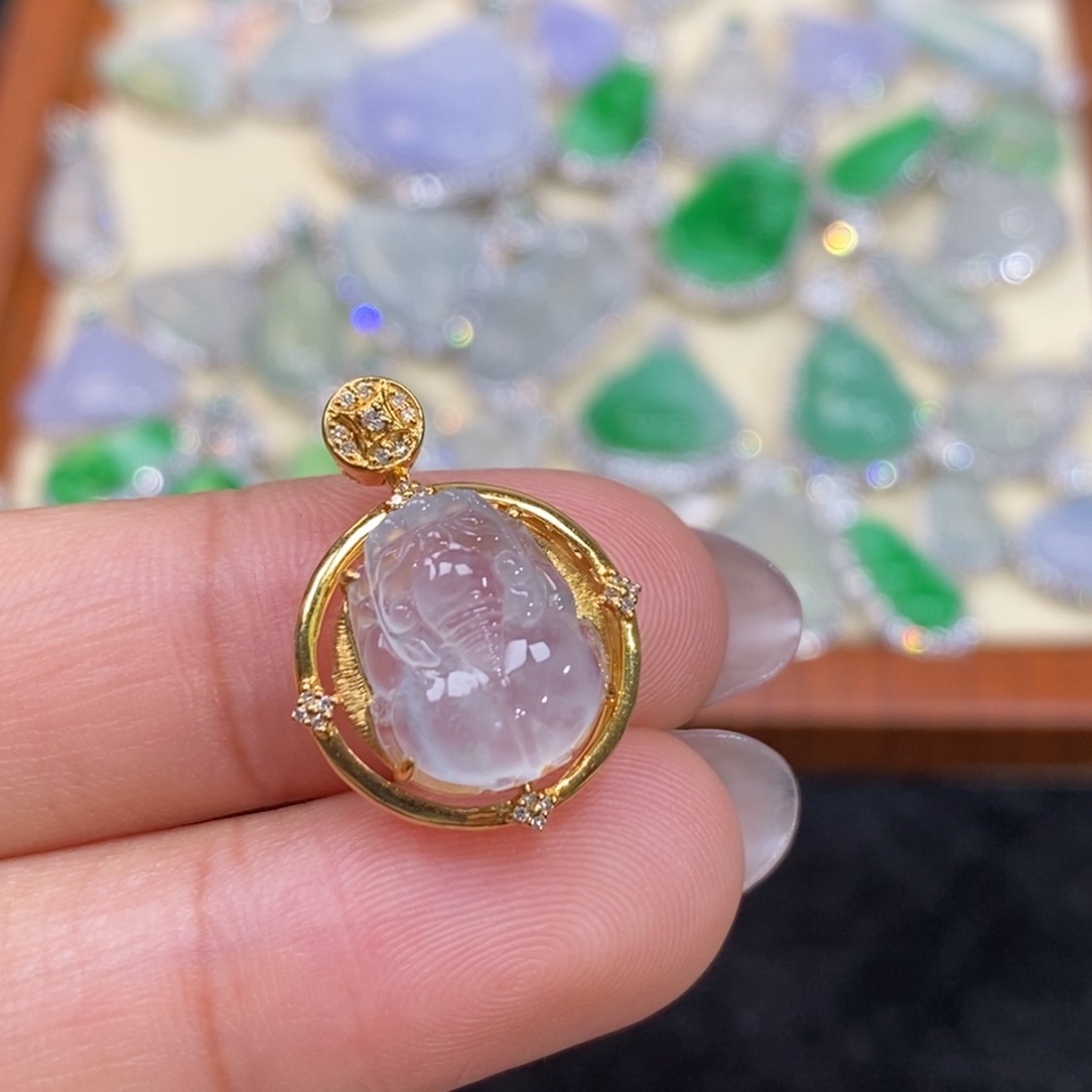 翡翠吊坠(赠链)18K金镶嵌