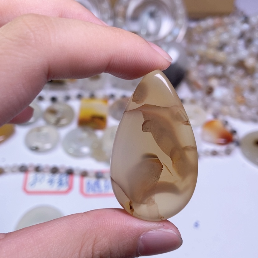 【闪购商品】玛瑙/玉髓颈饰未镶嵌