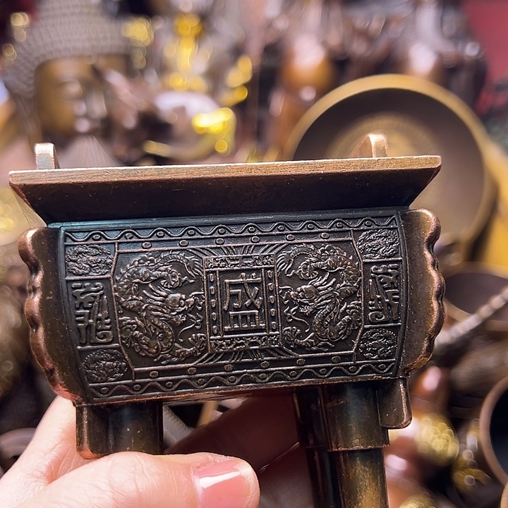 铜1235566788998767889