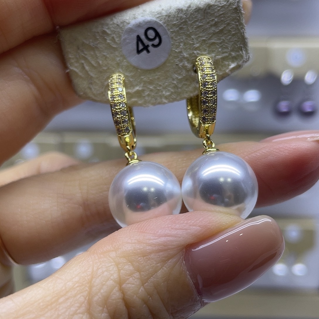 淡水珍珠耳饰未镶嵌