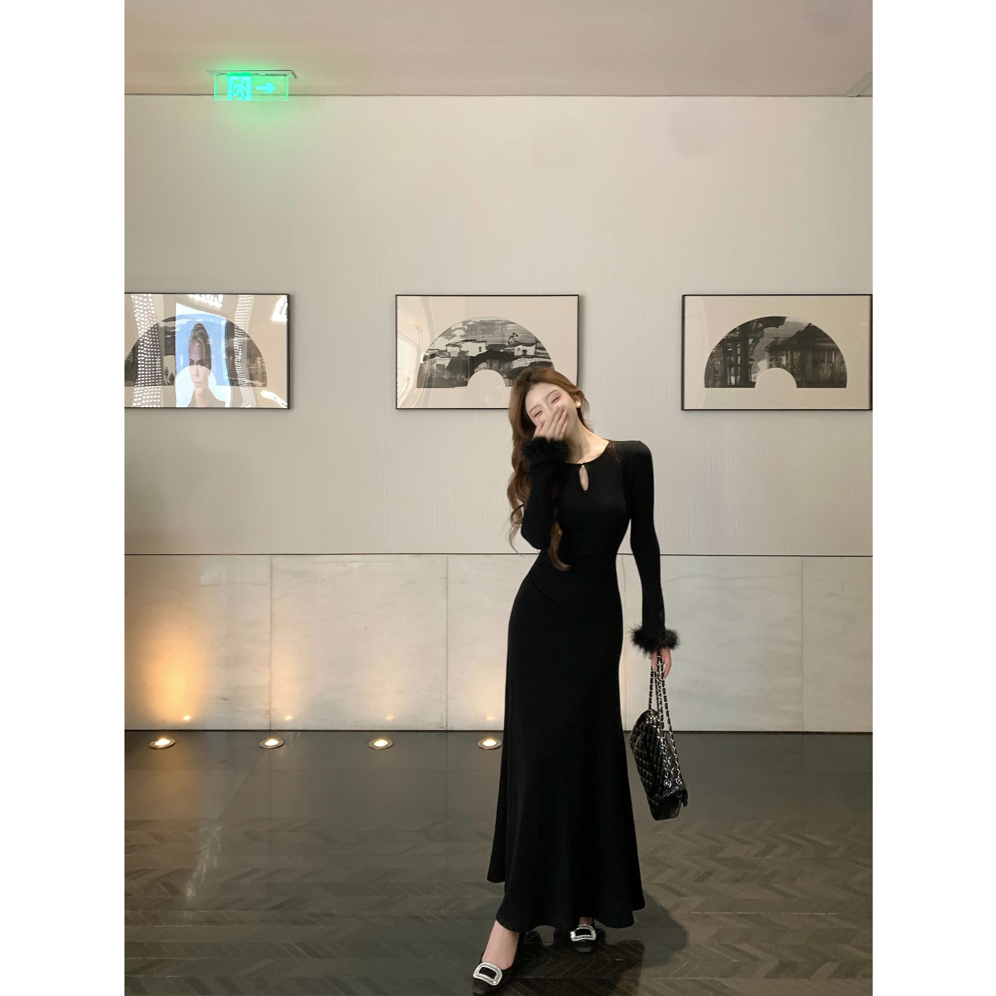 SZA【绒绒暖意】冬季新款韩系圆领镂空设计感修身显瘦连衣裙A-2503