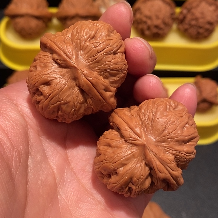 文玩核桃42尺元宝狮子头