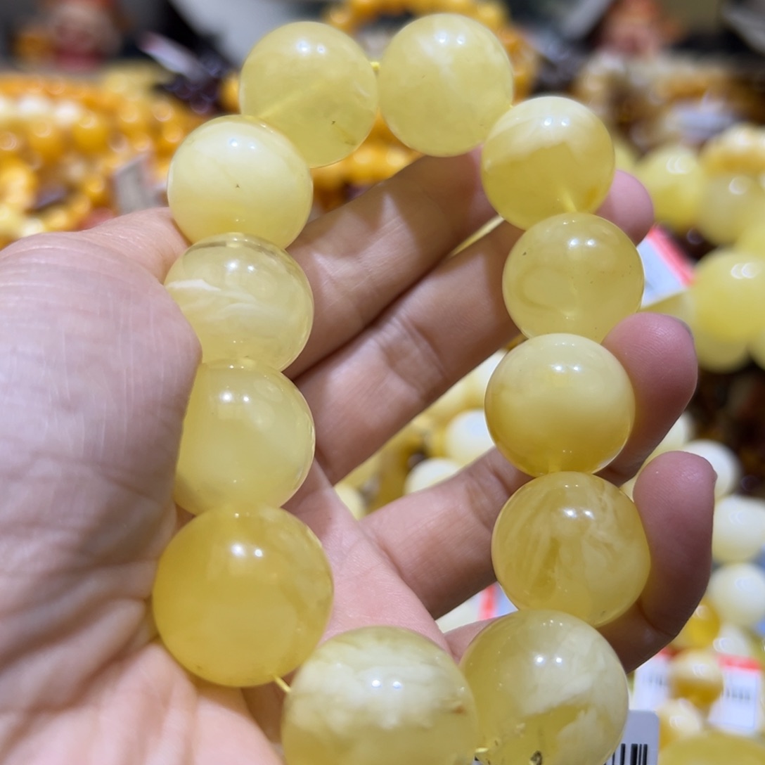 琥珀珠宝奇石未镶嵌