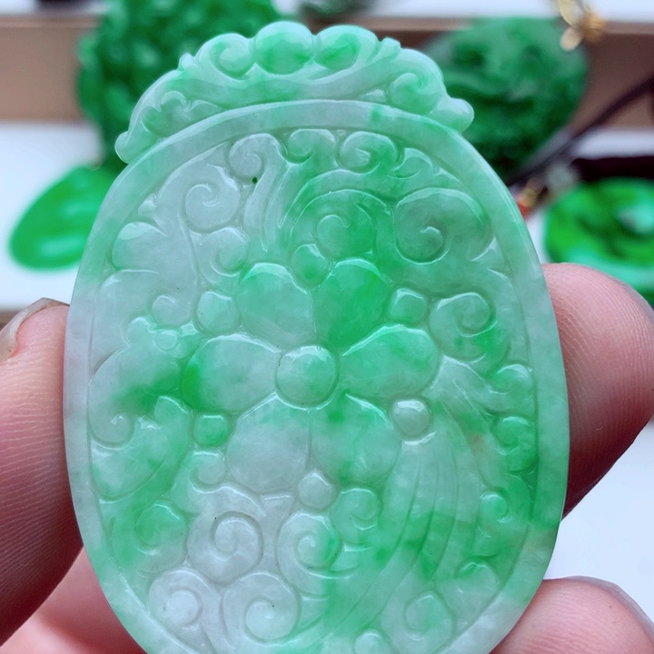翡翠未镶嵌吊坠(不含链)