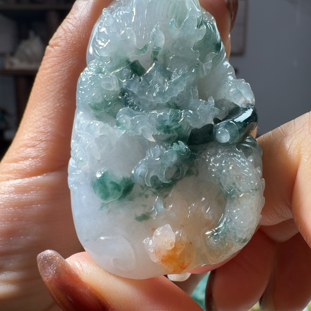 定制翡翠未镶嵌龙