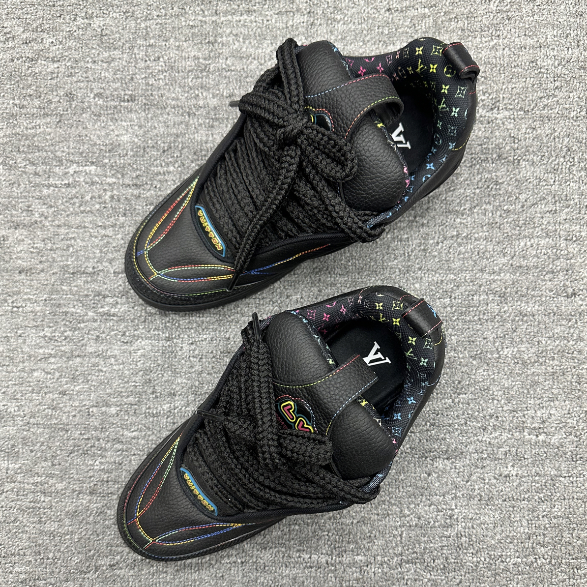 未使用 LouisVuitton/路易威登 41 lv skate 彩虹色面包鞋