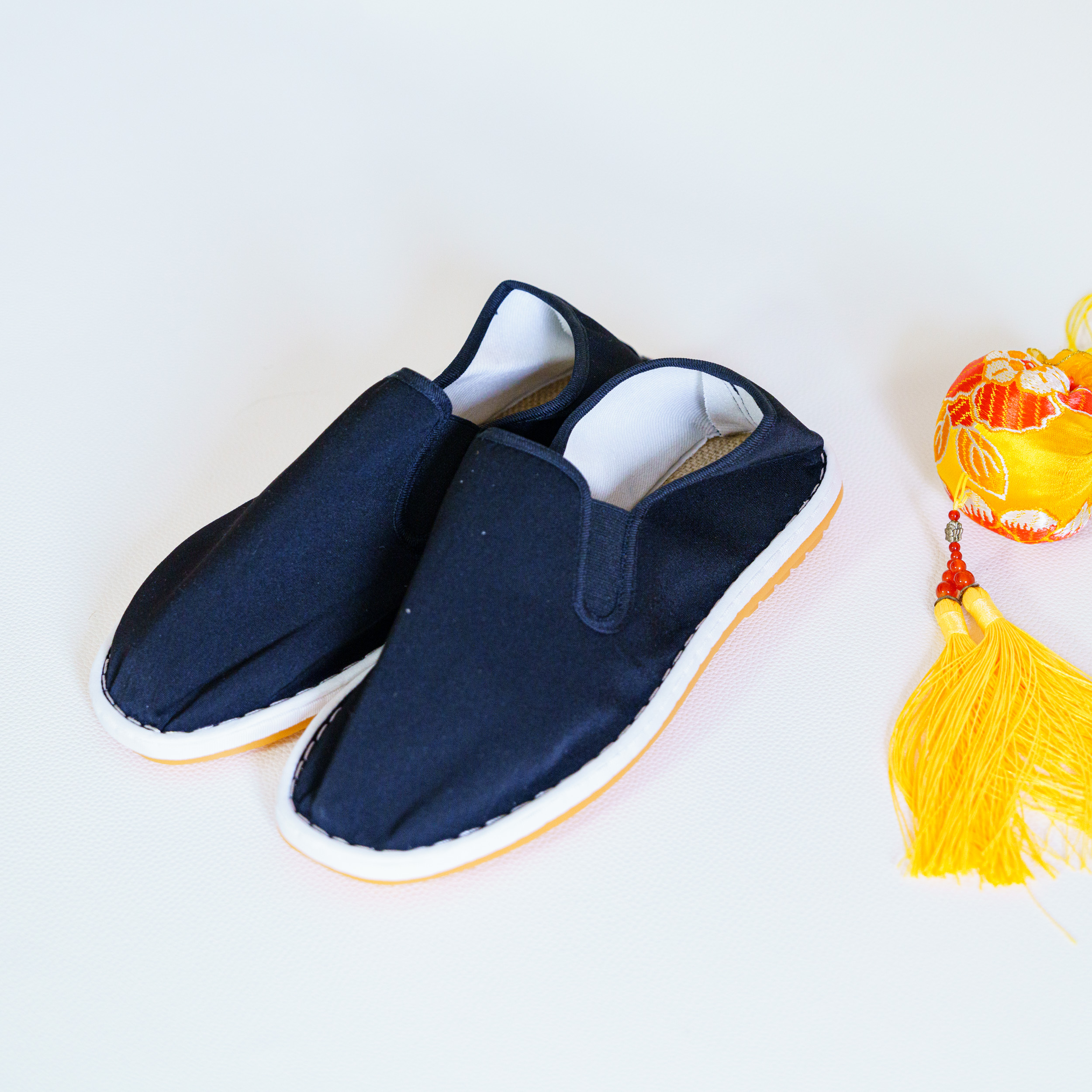 鞋钻兴西山老北京布鞋黑色透气牛筋底复古中国风经典款春秋季百搭