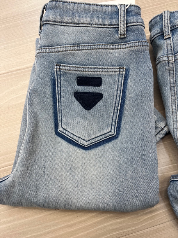 WTT-6018浅蓝色显瘦直筒牛仔裤女高腰加绒宽松拖地长裤