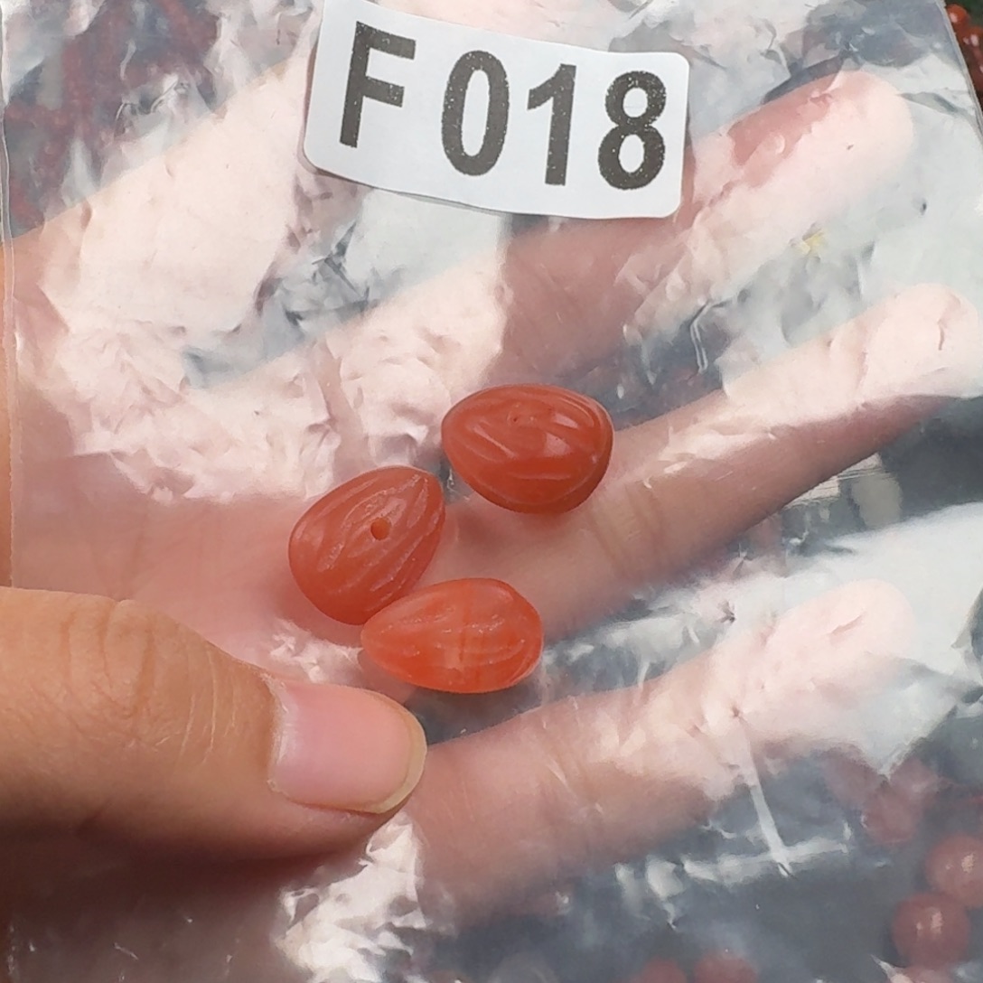 南红玛瑙未镶嵌珠宝奇石