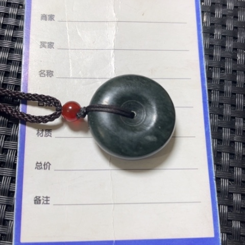 和田玉吊坠未镶嵌美**丽
