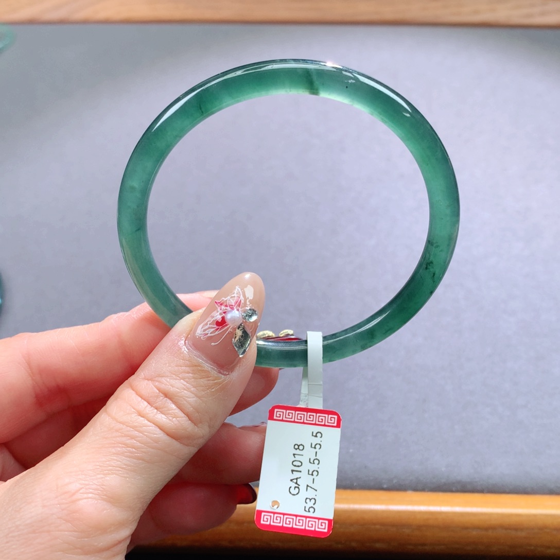 翡翠手镯未镶嵌天然翡翠手镯叮当镯