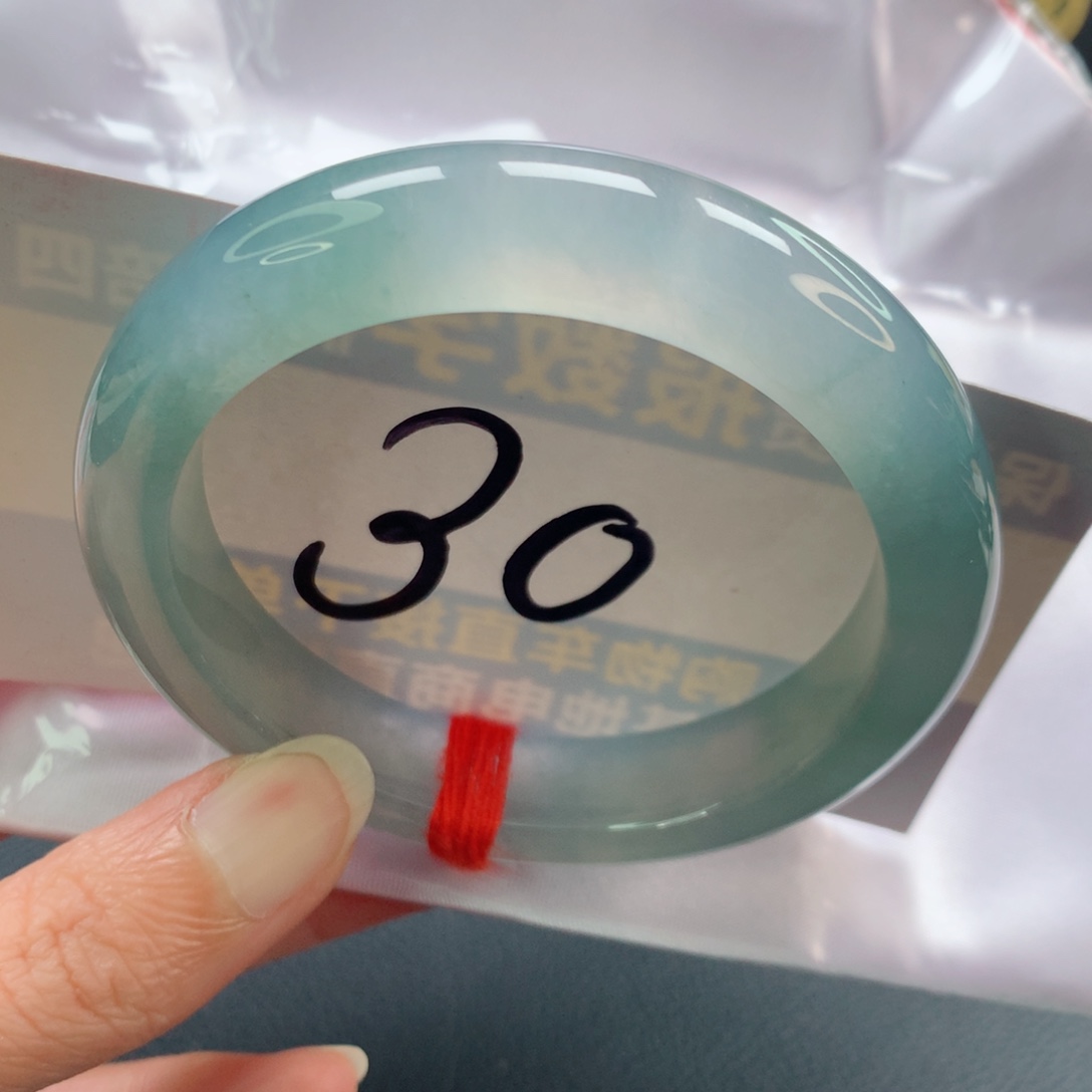 未镶嵌手镯翡翠女****、正圈冰胶蓝绿完整