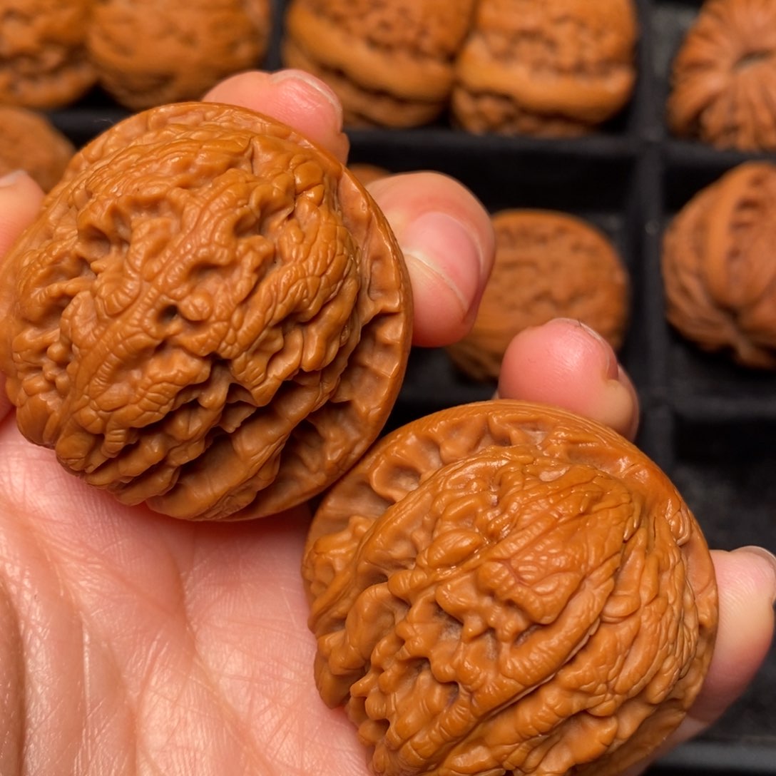 文玩核桃把件秦岭核桃