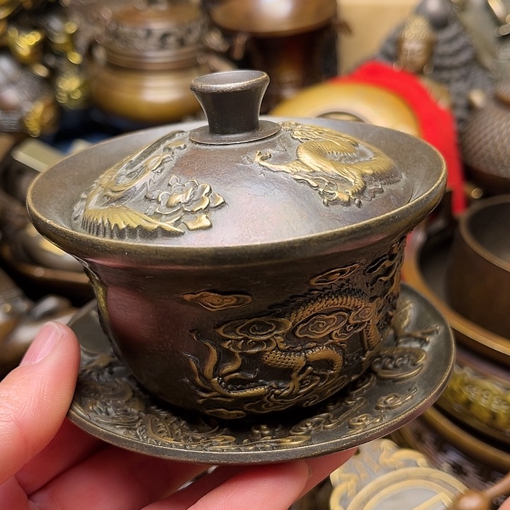 精美铜器批发档口