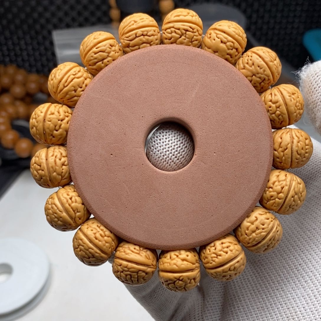 文玩核桃手串盘锦高山奶豆桃核手串16