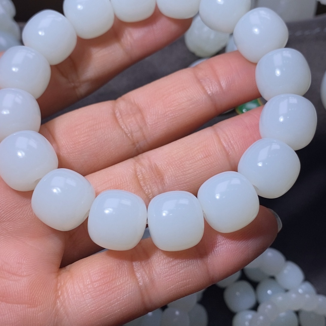 和田玉手链未镶嵌