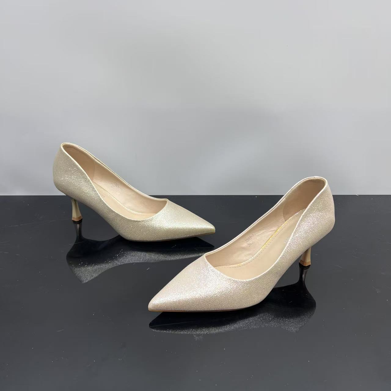 夏季新款包头尖头一脚蹬气质时装单鞋低跟细跟单鞋 X 检 3301-22