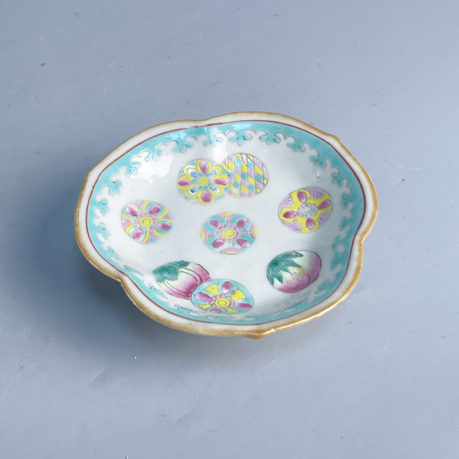 清同治粉彩皮球花供盘-M25ID000E09