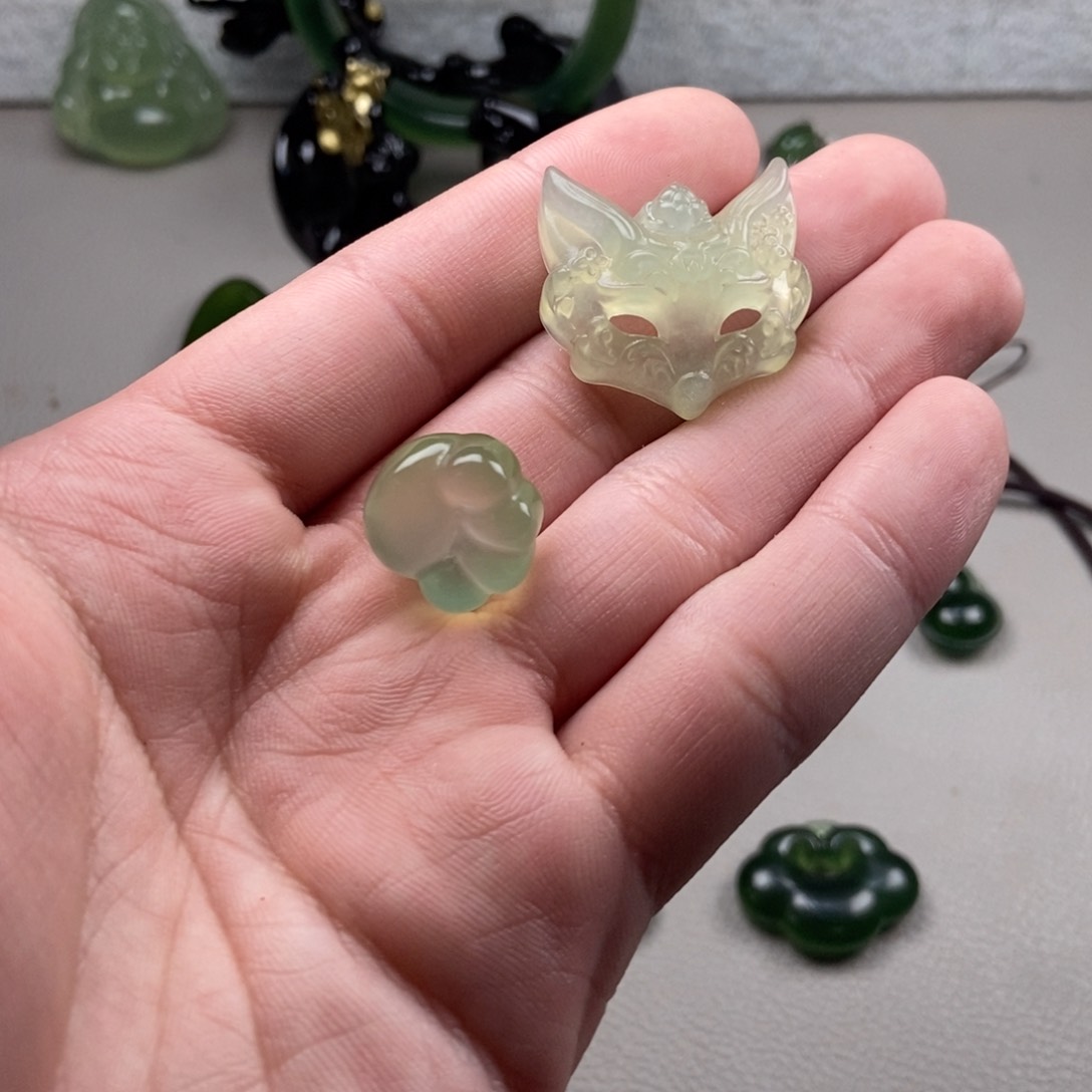 【闪购商品】蛇纹石玉岫玉未镶嵌