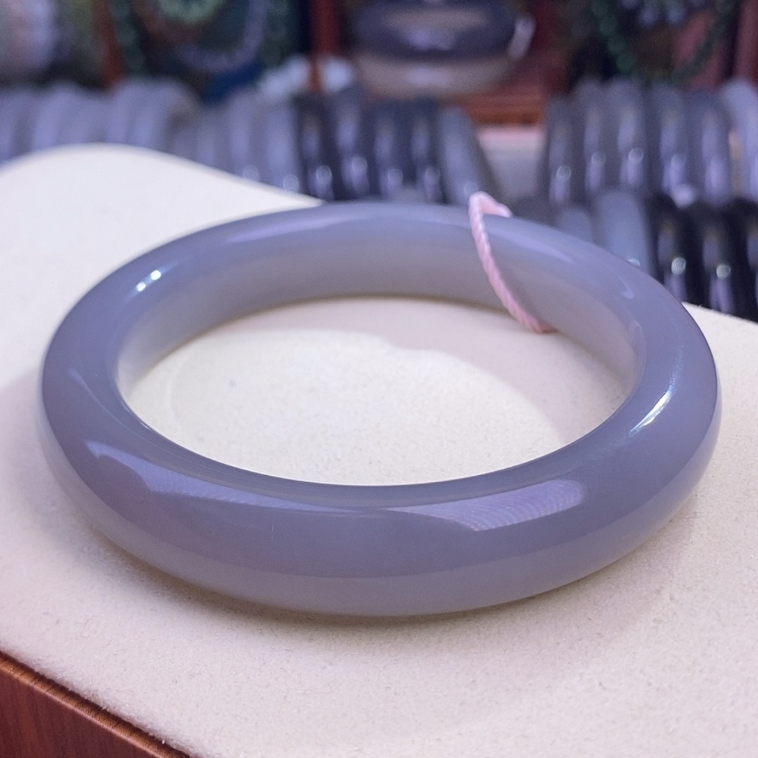 和田玉未镶嵌颈饰57.5毕业级烟紫老料冰底香芋紫手镯