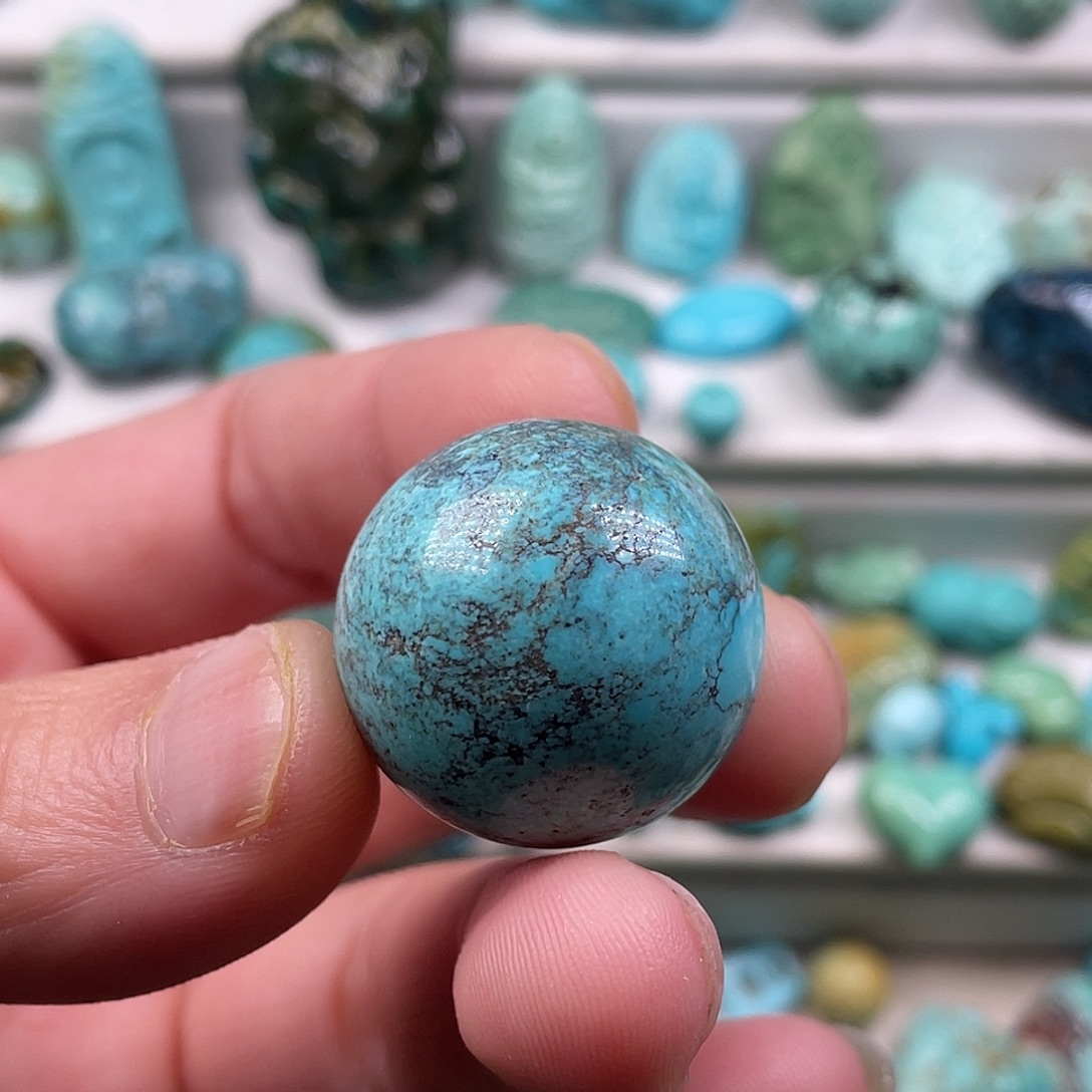 绿松石未镶嵌颈饰