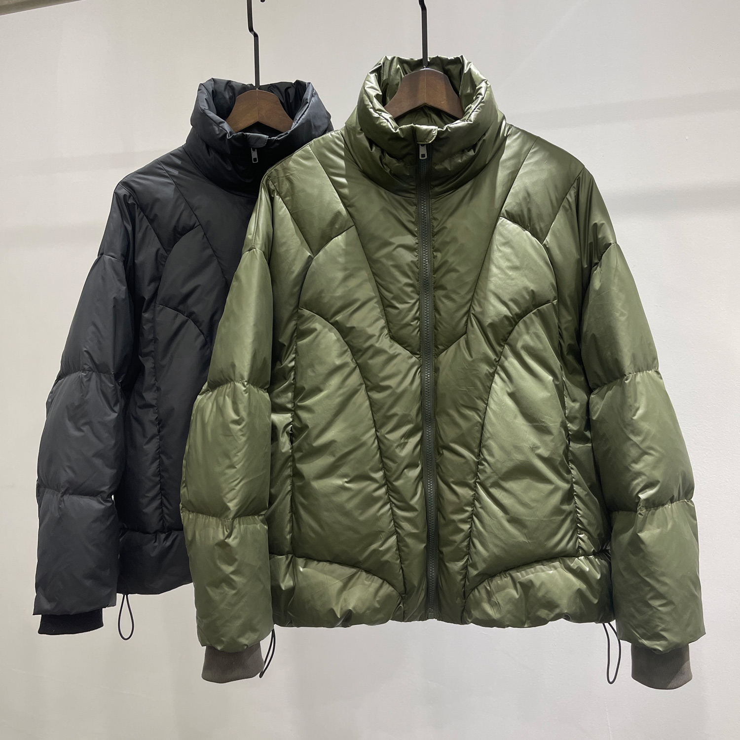 现货男士日常百搭休闲户外立领羽绒服潮INS时尚抽绳宽松保暖外套