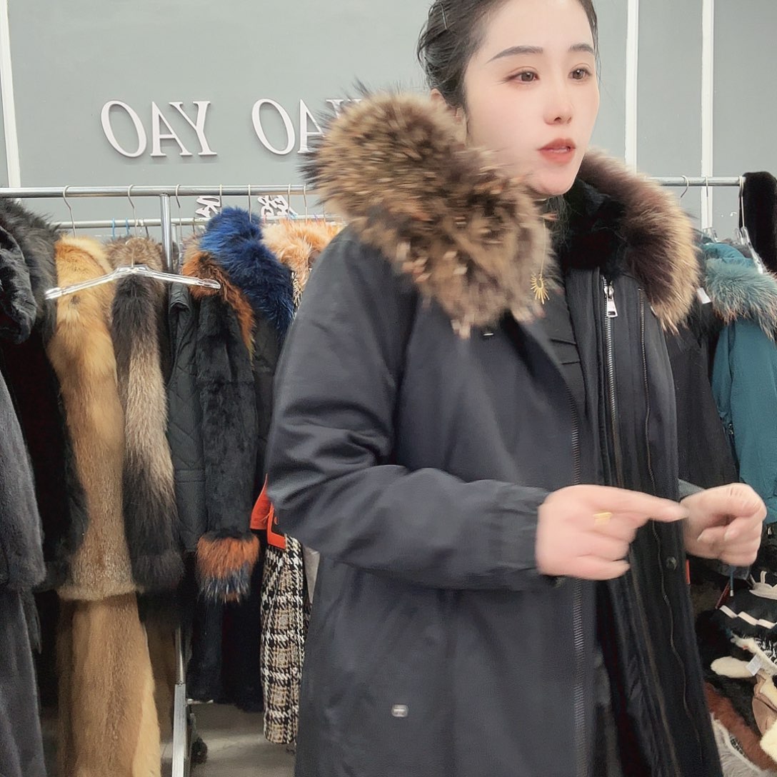 姚小妖家高端皮草