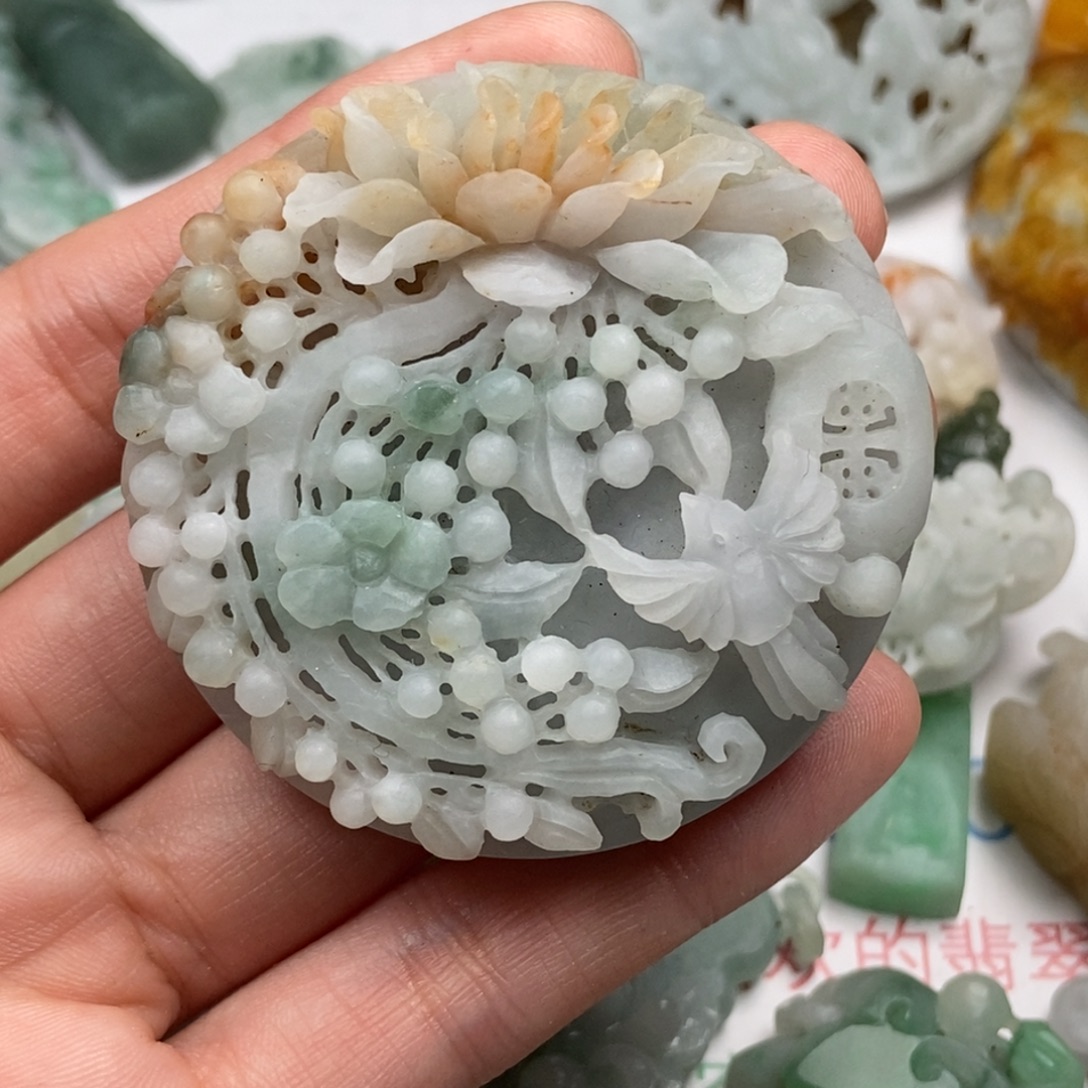 定制翡翠未镶嵌翡翠