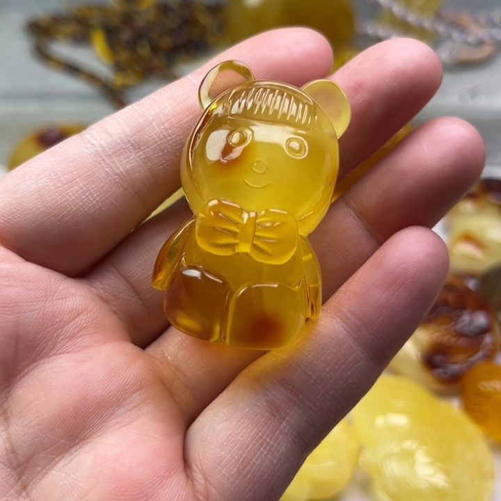 琥珀颈饰未镶嵌琥珀蜜蜡