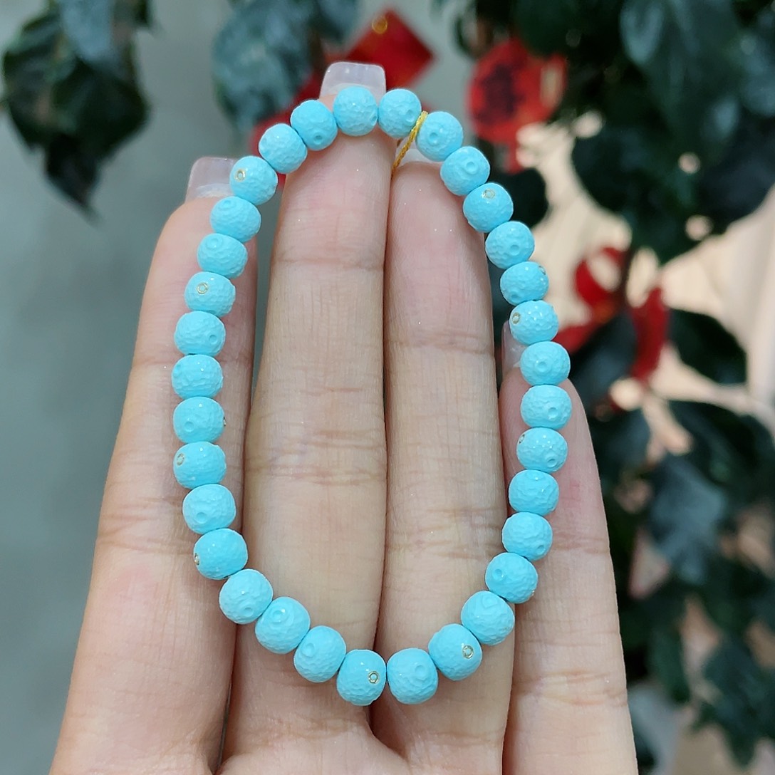 绿松石颈饰未镶嵌