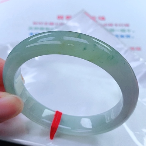 翡翠手镯未镶嵌31 号翡翠手镯