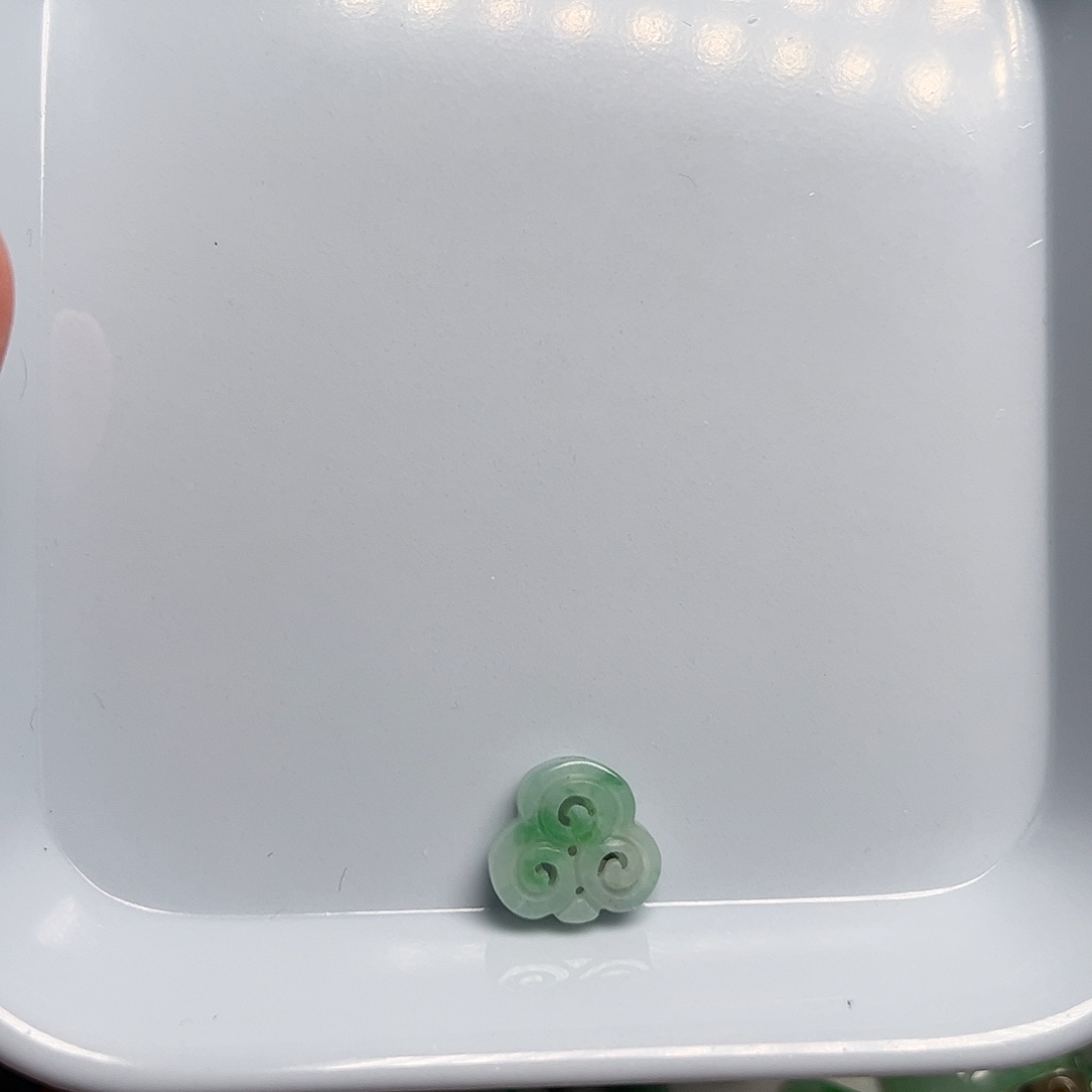 颈饰未镶嵌翡翠天然翡翠