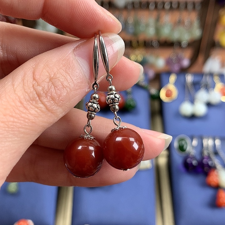 玛瑙/玉髓耳环银S925镶嵌12左右牛血红