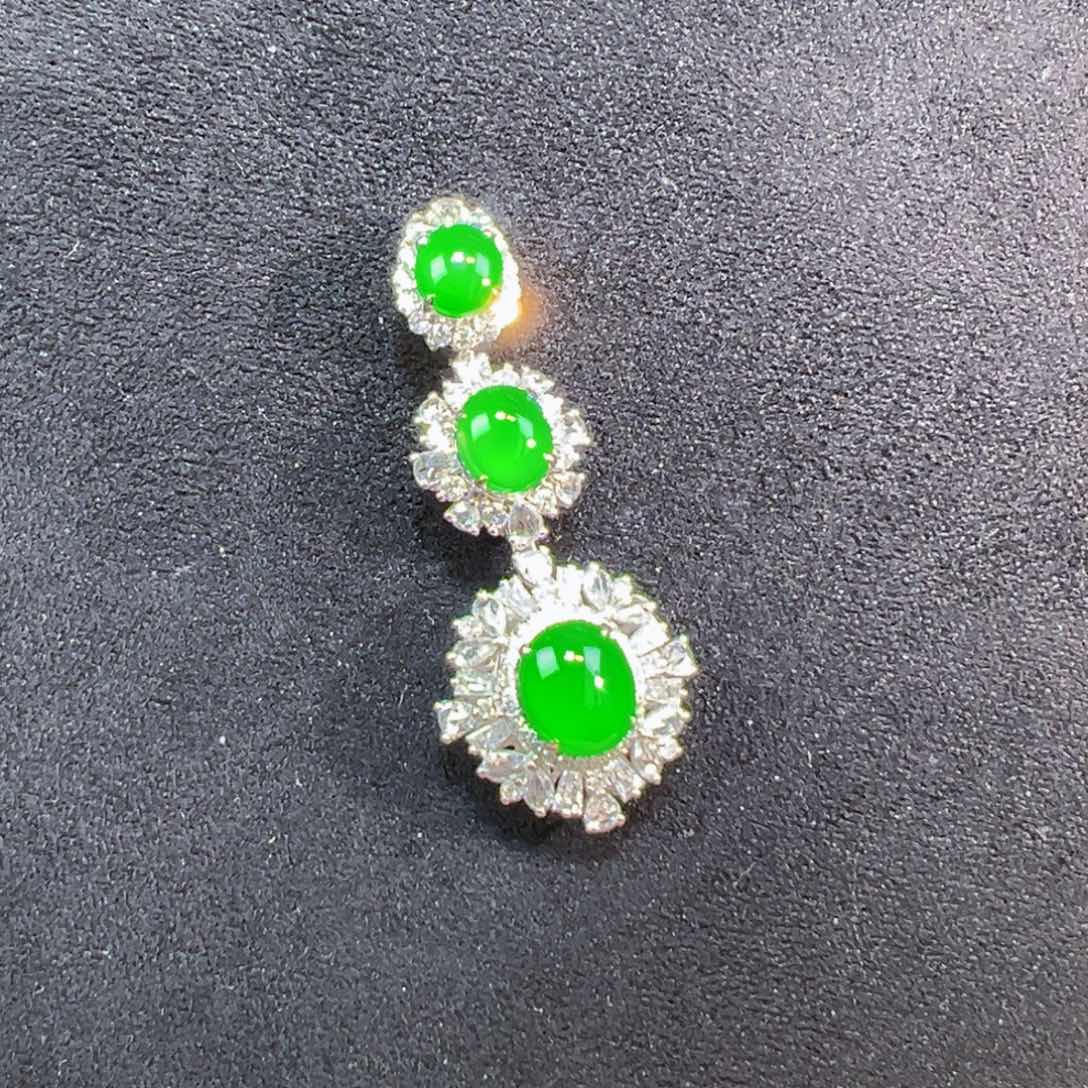 翡翠吊坠(不含链)18K金镶嵌蛋面