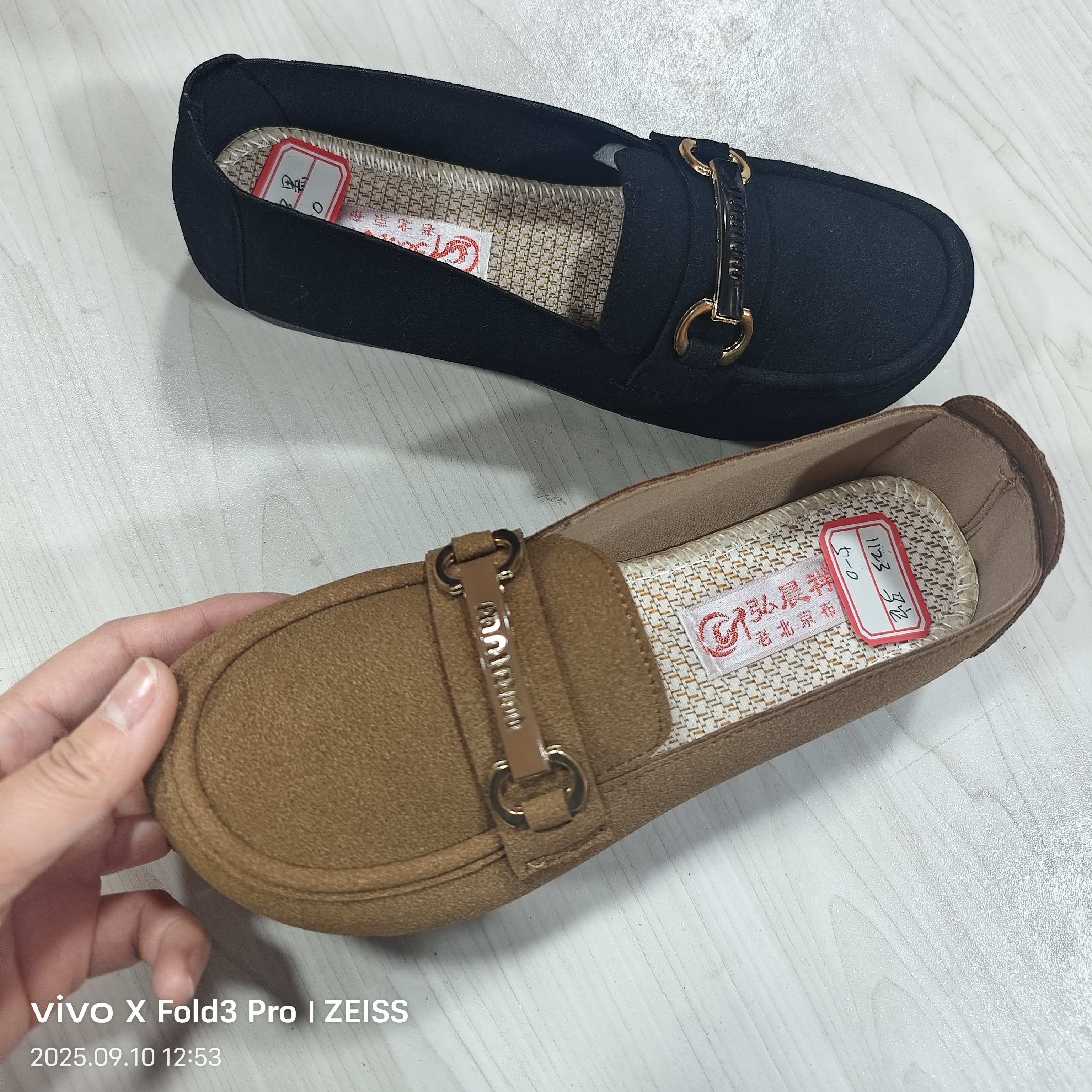 1123超轻高端豆豆女布鞋