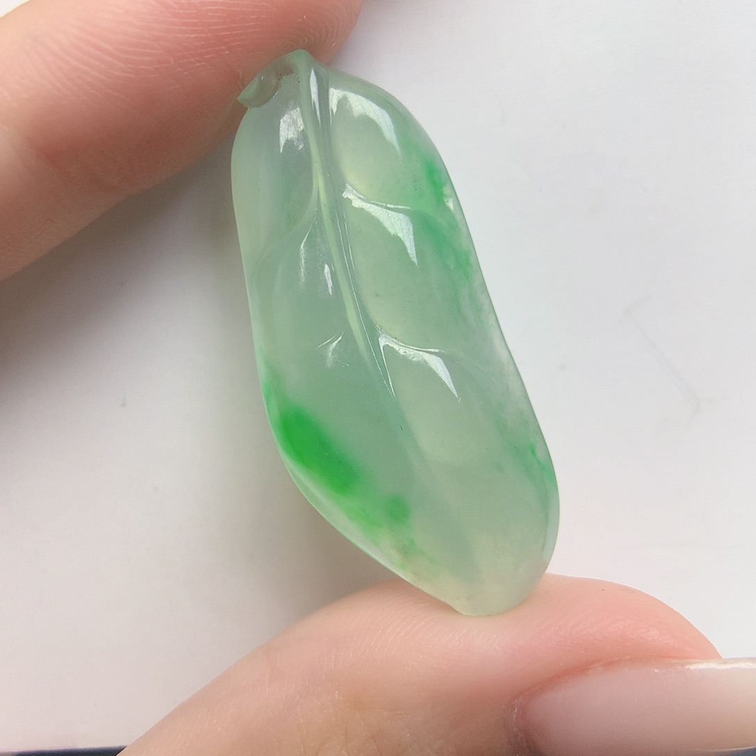 翡翠颈饰未镶嵌88888888888888