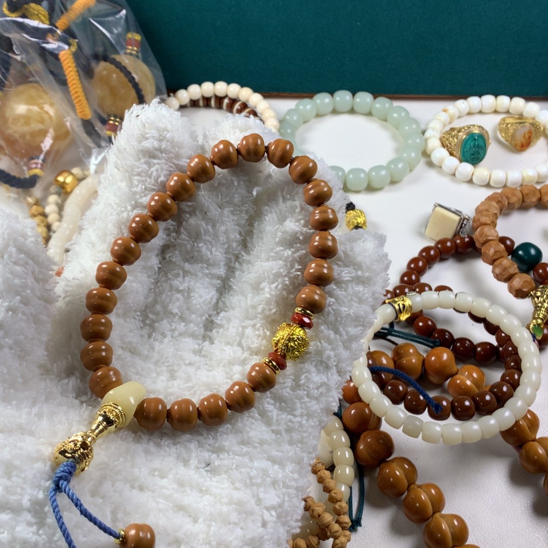 菩提吊坠。。。。。。。。。。。