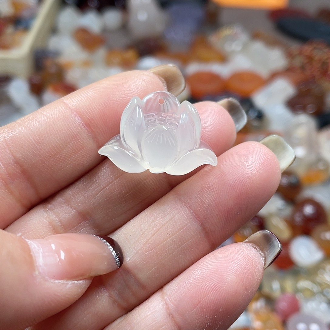 玛瑙/玉髓颈饰未镶嵌