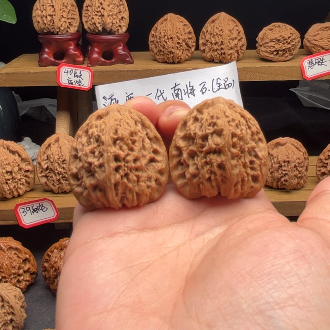 ****鹰文玩核桃吊坠涿鹿南疆一代