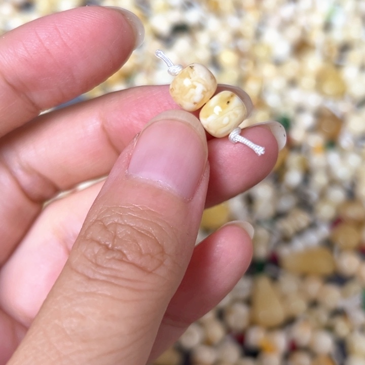 裸石蜜蜡未镶嵌8mm一对